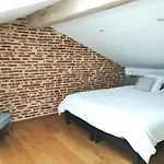 Appartement Les Toits Du Capitole - Loft De Standing 60 M2 - Parking En Option Toulouse