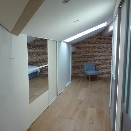 アパート Les Toits Du Capitole - Loft De Standing 60 M2 - Parking En Option トゥールーズ