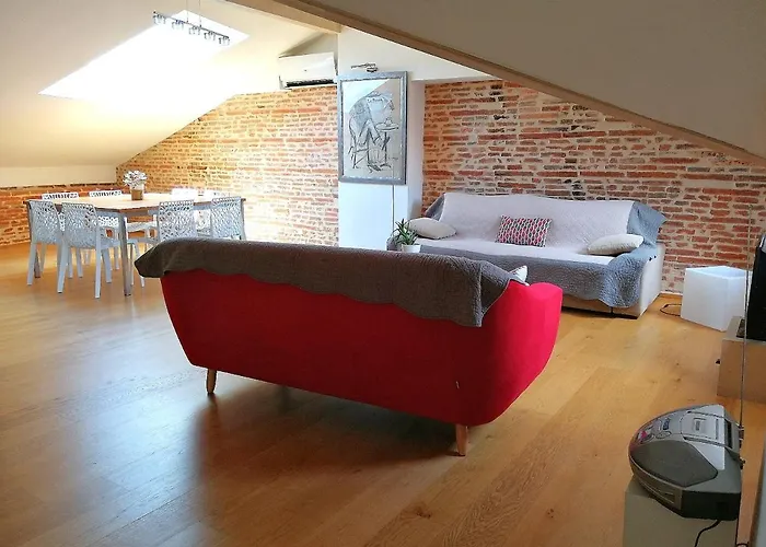 Les Toits Du Capitole - Loft De Standing 60 M2 - Parking En Option * Τουλούζη